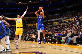 按照欧足联 按照欧足联