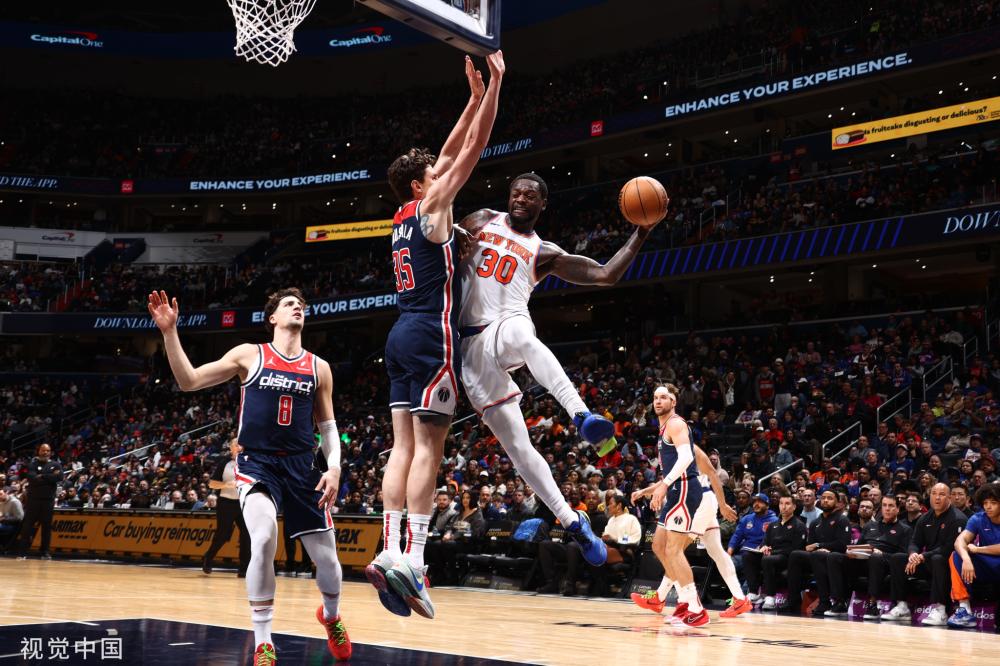 战术板｜伊万错用黄政宇，国足输球责任他和王大雷一人一半.