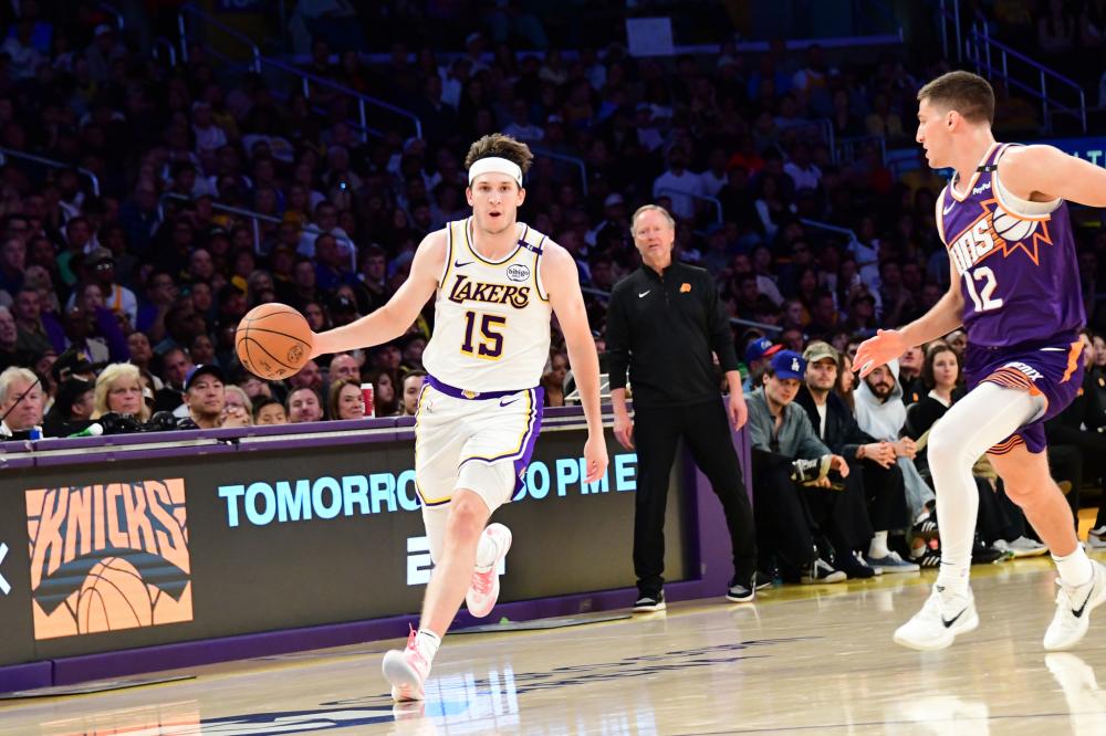 安切洛蒂连续执教皇马参加西甲达到142场，位列队史第二.